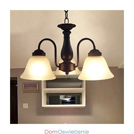 Tradycyjna klasyczna metalowa lampa wisząca Tradycyjna klasyczna metalowa lampa wisząca