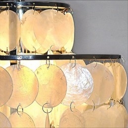 LAMPA Minimalistyczny żyrandol muszlowy Den Chandelier