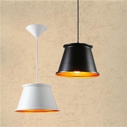 Klasyczny rustykalny domek w stylu vintage mini wisząca lampa metalowa