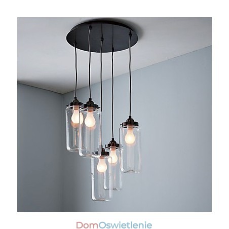 Tradycyjna klasyczna lampa wisząca vintage Tradycyjna klasyczna lampa wisząca vintage
