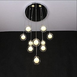Nowoczesne proste lampy i latarnie