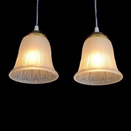 Wisząca lampa z brązu, klosz szklany, wzór trzy światła, europejski, retro, klasyczny