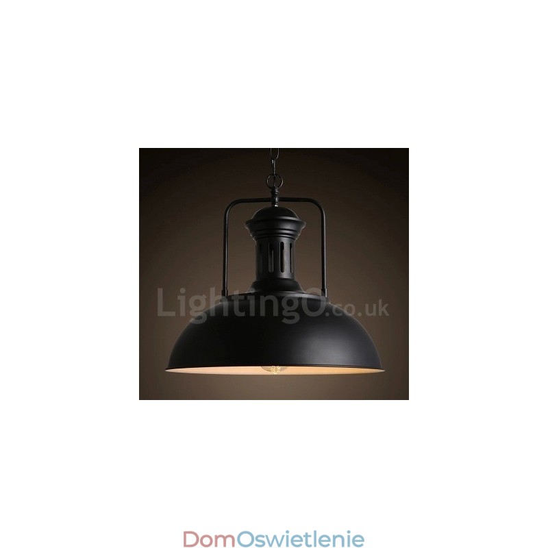 Czarna lampa wisząca z metalu w stylu vintage
