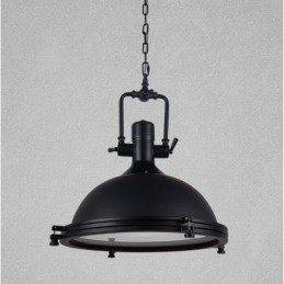 Czarna lampa wisząca z metalu w stylu vintage
