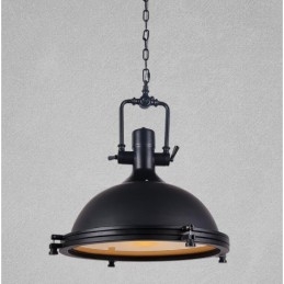 Czarna lampa wisząca z metalu w stylu vintage