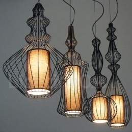 Wisząca lampa w kształcie wazonu z metalu w stylu rustykalnym