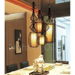 Wisząca lampa w kształcie wazonu z metalu w stylu rustykalnym