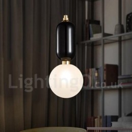 Nowoczesna, współczesna lampa wisząca z kloszem szklanym