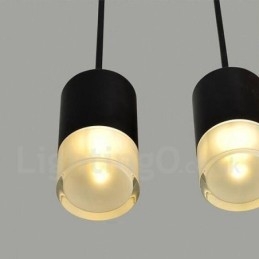 Do 3-punktowej czarnej lampy wiszącej z kloszem szklanym