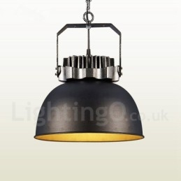 Czarna lampa wisząca z metalu w stylu vintage
