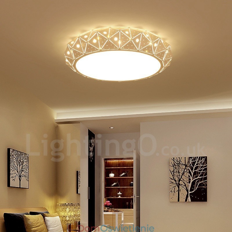 Nowoczesna, współczesna, zintegrowana metalowa lampa sufitowa