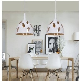 Nowoczesna, współczesna lampa wisząca ze szkła