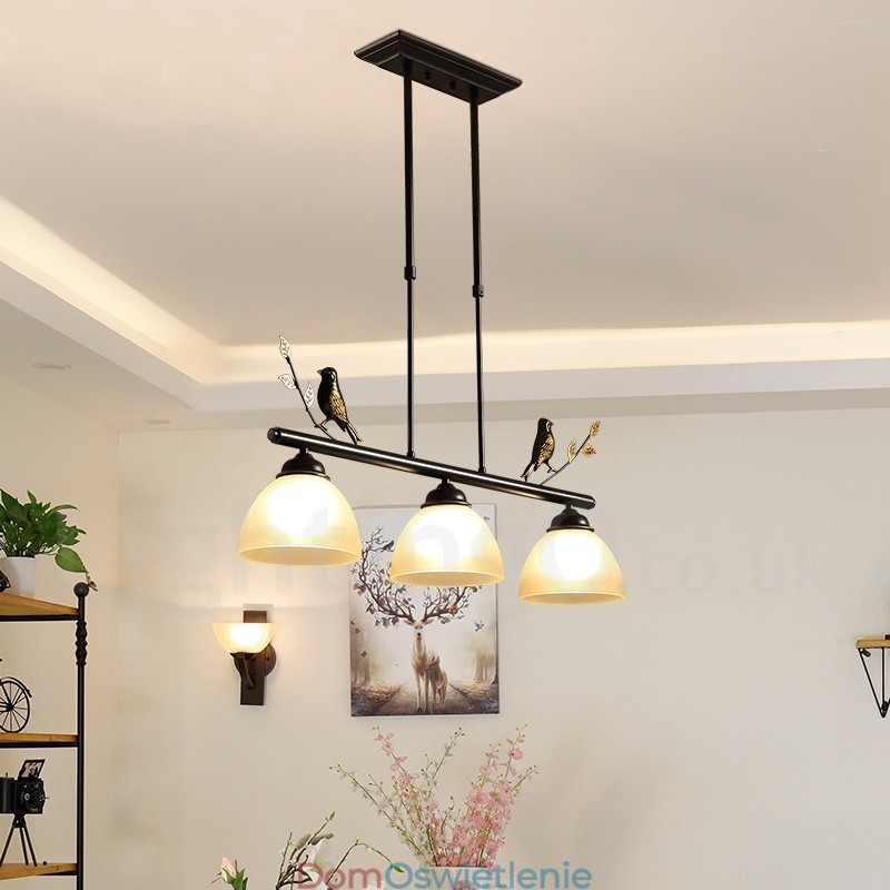 3-punktowa lampa wisząca ze stali w stylu retro rustykalnym z kloszem szklanym
