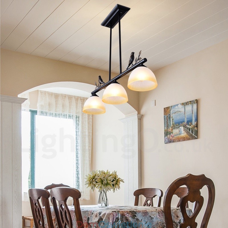 3-punktowa lampa wisząca ze stali w stylu retro rustykalnym z kloszem szklanym