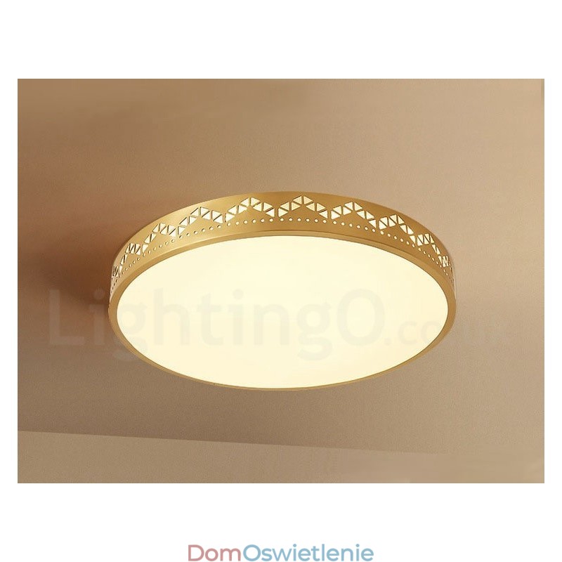 Okrągła, mosiężna, nowoczesna, współczesna lampa sufitowa w stylu nordyckim z kloszem akrylowym