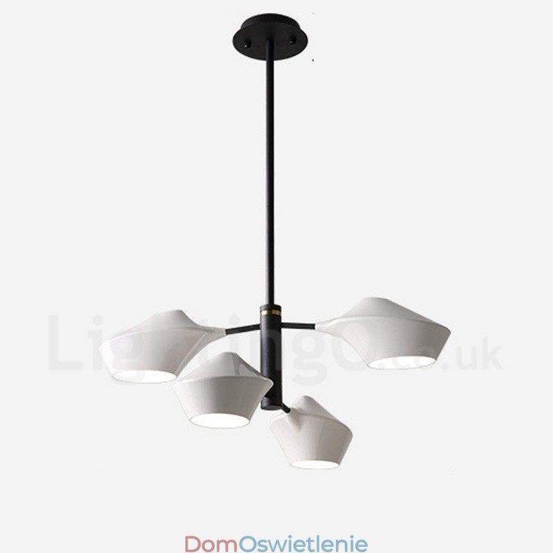 Dwupoziomowy liniowy żyrandol retro 4 światła z akrylowymi kloszami na zewnątrz garażu
