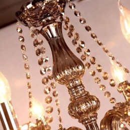 Elegancki kryształowy żyrandol w stylu europejskim, szklana lampa wisząca