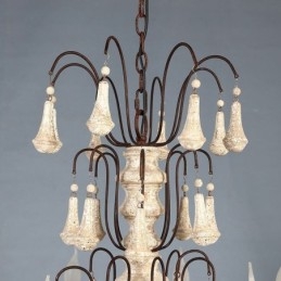 Drewniana lampa wisząca w stylu retro, elegancki żyrandol