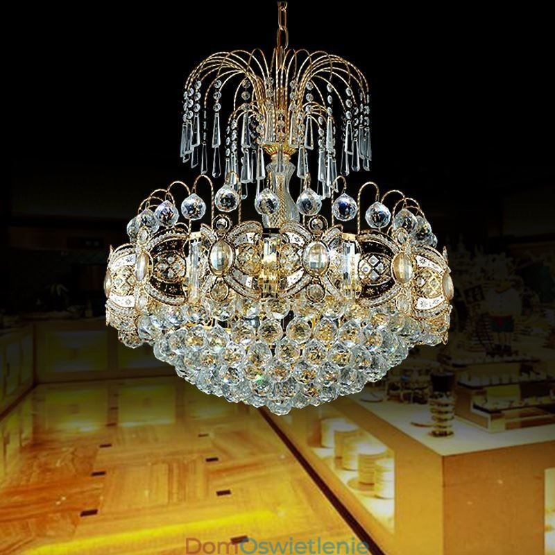Elegancki kryształowy żyrandol, klasyczna lampa wisząca w kolorze złota