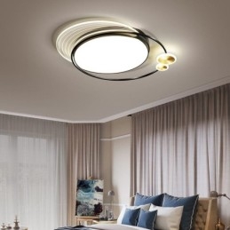 Lampa sufitowa montowana na płasko z pilotem
