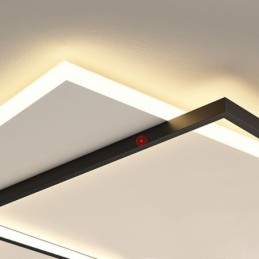 Minimalistyczna oprawa świetlna sufitowa montowana na płasko