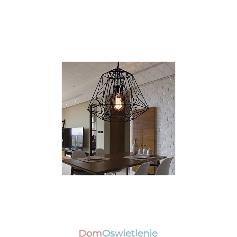 Lampa wisząca w czarnym abażurze