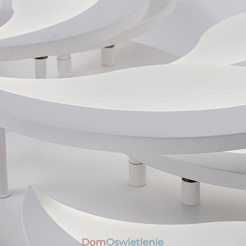 Akrylowa lampa sufitowa wpuszczana w sufit