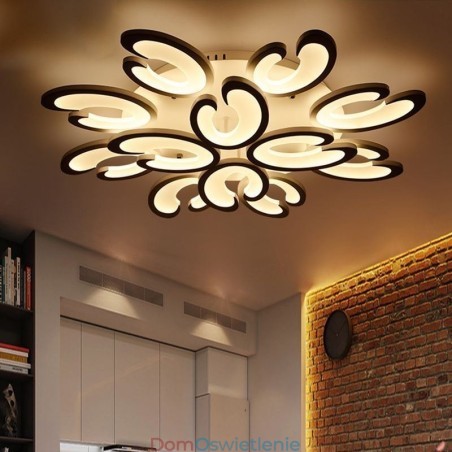 Lampa sufitowa w kształcie płatka, montowana na płasko Lampa sufitowa w kształcie płatka, montowana na płasko