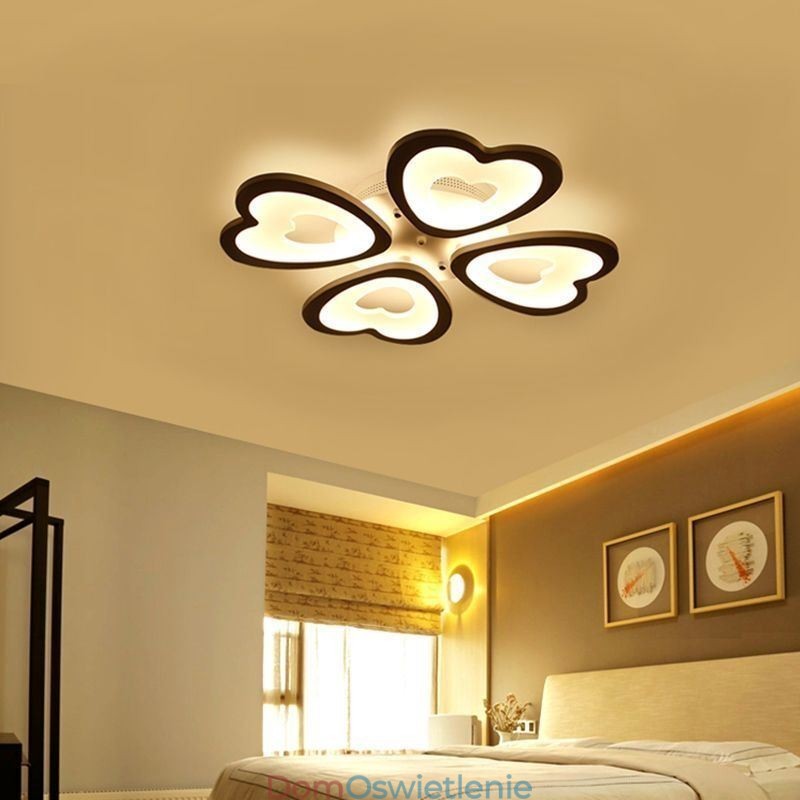 Lampa sufitowa w kształcie płatka serca, montaż na płasko