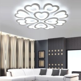 Lampa sufitowa w kształcie płatka serca, montaż na płasko