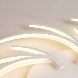 Nieregularna liniowa lampa sufitowa do montażu na płasko Nowoczesne oświetlenie