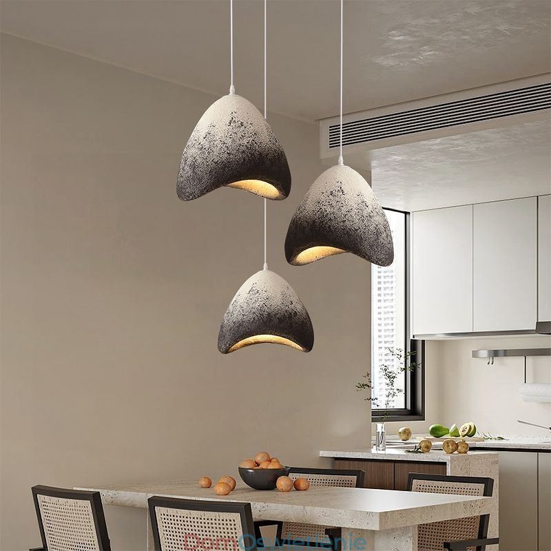 Żywiczna lampa sufitowa, dekoracja wisząca