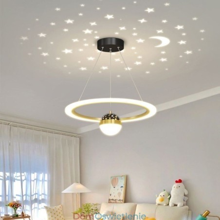 Wisząca lampa minimalistyczna z kutego żelaza, akrylowa lampa sufitowa w kształcie gwiazdy Wisząca lampa minimalistyczna z kutego żelaza, akrylowa lampa sufitowa w kształcie gwiazdy