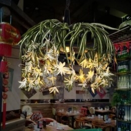 Domowa lampa wisząca w stylu industrialnym, sztuczna roślina, dekorowany żyrandol
