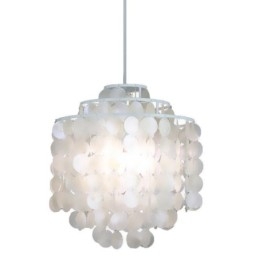 Nowoczesna klasyczna lampa wisząca z białym kloszem muszlowym