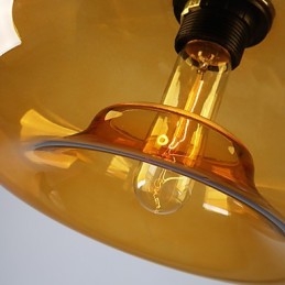 Nowoczesna charakterystyczna lampa wisząca z 1 lampą i przezroczystym szklanym kloszem