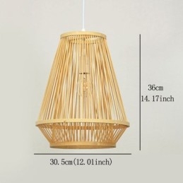 Lampa wisząca przy łóżku z plecionego bambusa