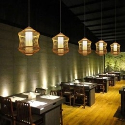 Wisząca lampa w kształcie klatki z bambusa Visual Comfort