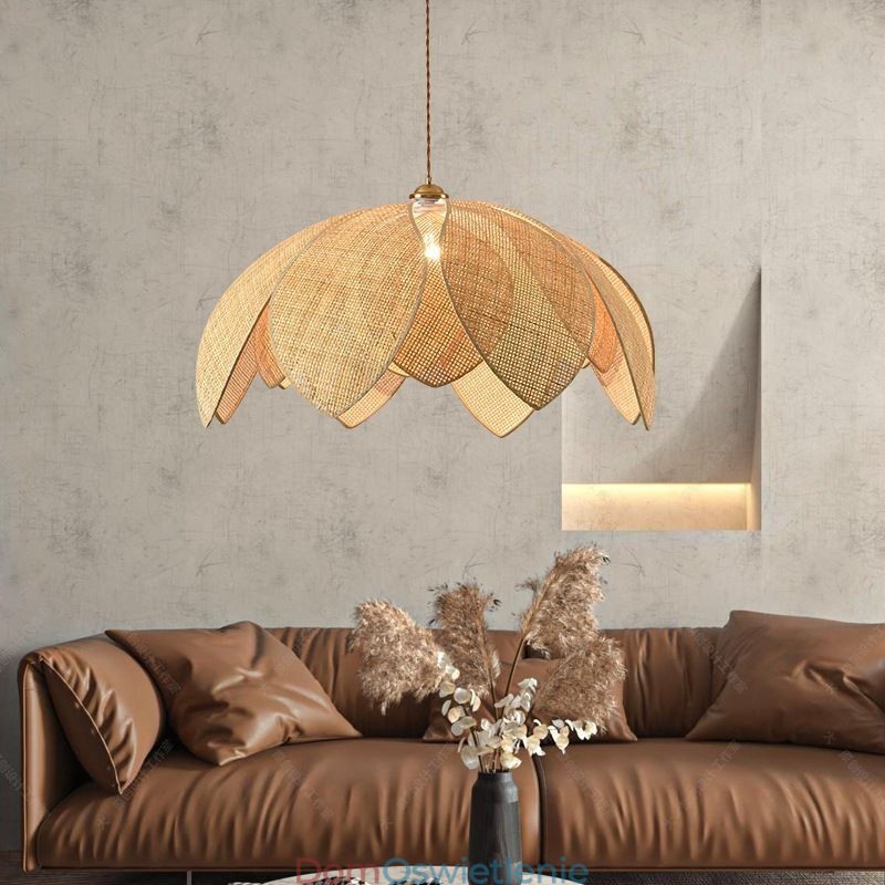 Wisząca lampa rattanowa Lotus Cafe Retro Rattan Art Ceiling Light