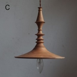 Wisząca lampa z drewna kauczukowego Ins Vintage wisząca lampa