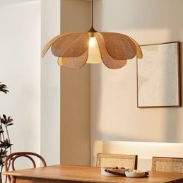 Wisząca lampa wisząca z płatkami rattanu Wabi Sabi Style, ręcznie tkana lampa sufitowa z rattanu