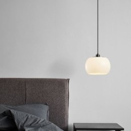 Nowoczesna szklana lampa wisząca w kształcie dyni