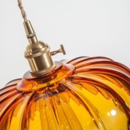 Nowoczesna lampa wisząca ze szkła retro w kształcie kwiatu z obrotowym przełącznikiem światła
