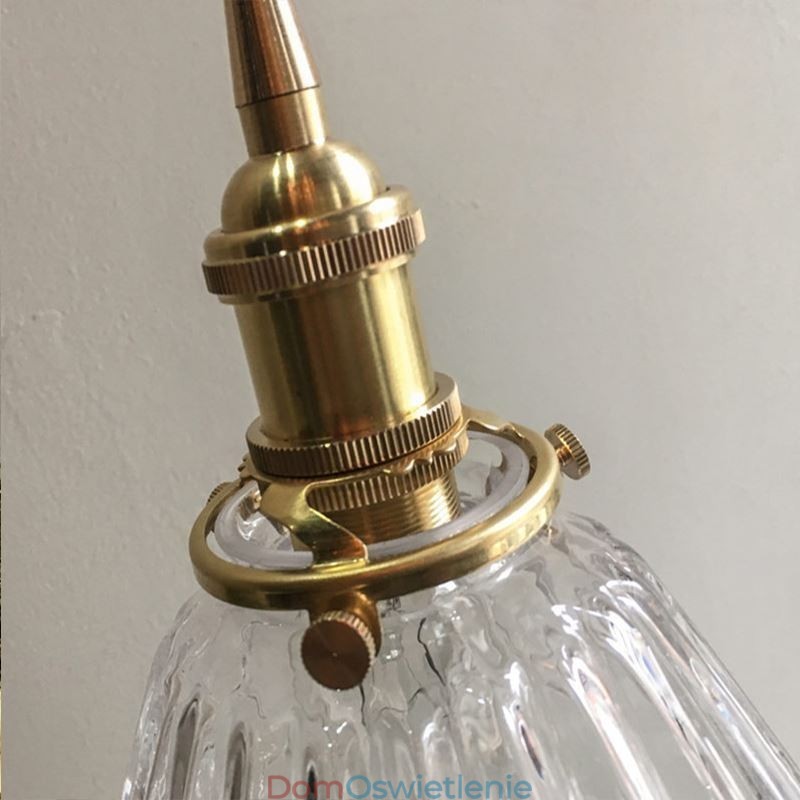 Przezroczysta lampa wisząca z żebrowanego szkła diamentowego