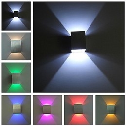 Nowoczesna lampa ścienna w różnych kolorach