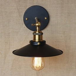 Willa w stylu retro minimalistycznym industrialnym przed kościołem, parasol, czarna sukienka, ściana zdobiona