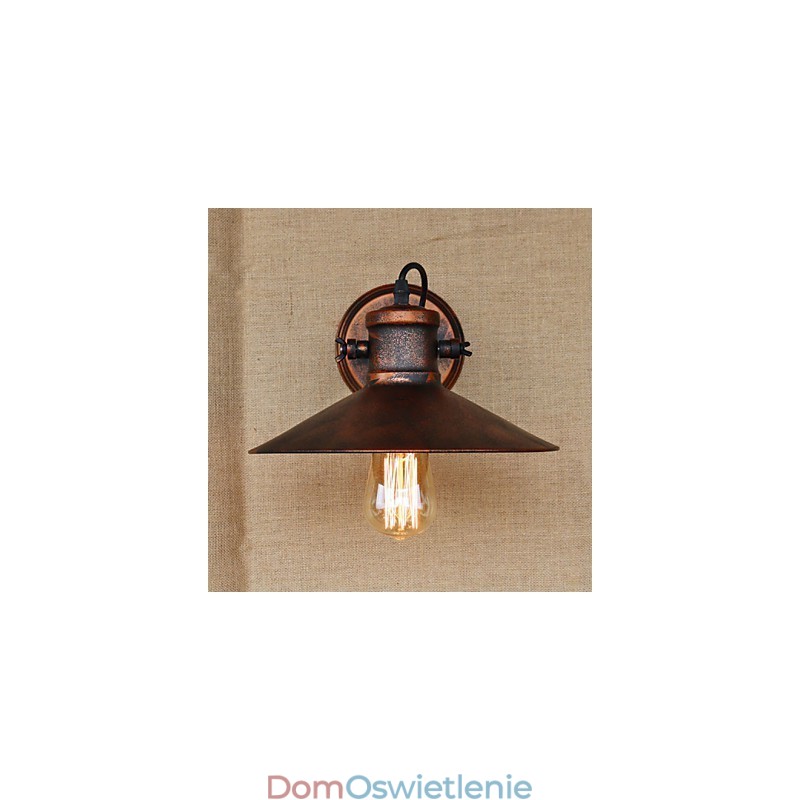 Loft industrialny magazyn kreatywny salon balkon wiatr rdzawy nostalgiczny retro pasterski schody kinkiet