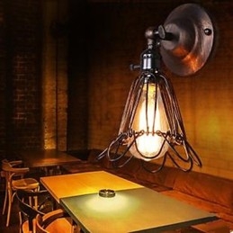Mała lampa ścienna w stylu industrialnym, przywracająca dawne sposoby na korytarz, lampy i latarnie do korytarza