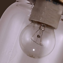 Rustykalna lampa ścienna w kształcie butelki