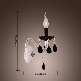 Czarna kryształowa lampa ścienna z żarówką świecową